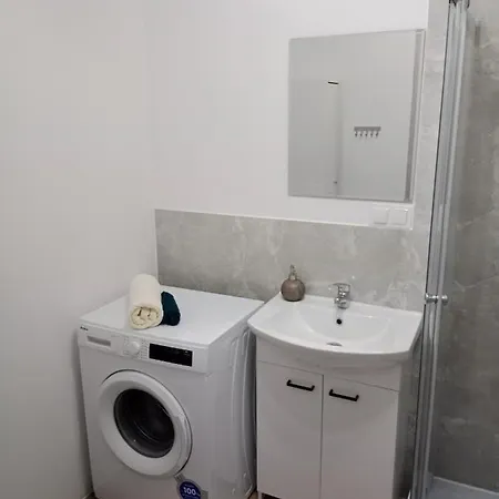 Duzy Apartament Z Widokiem Na Gory - 3 Pokoje Bielawa  Exterior foto