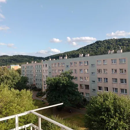 Duzy Apartament Z Widokiem Na Gory - 3 Pokoje Bielawa  Exterior foto
